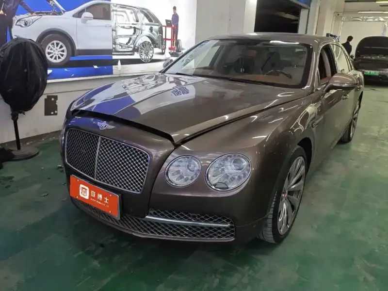 Bentley Flying Spur, 2014