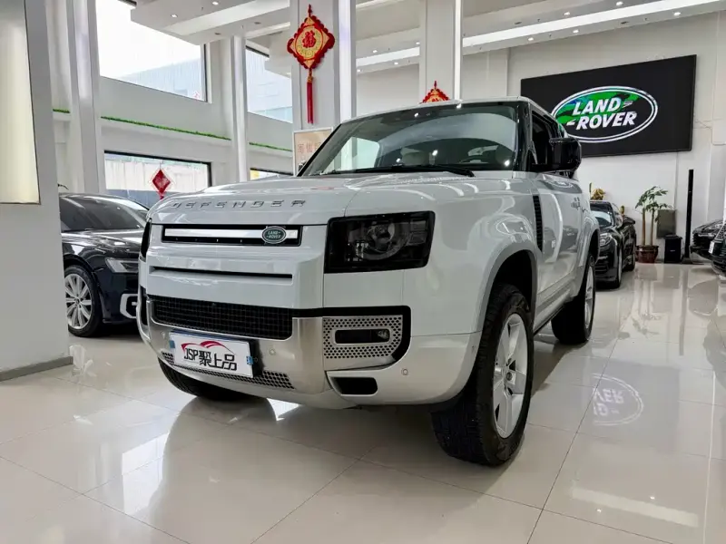 Land Rover Defender, 2022