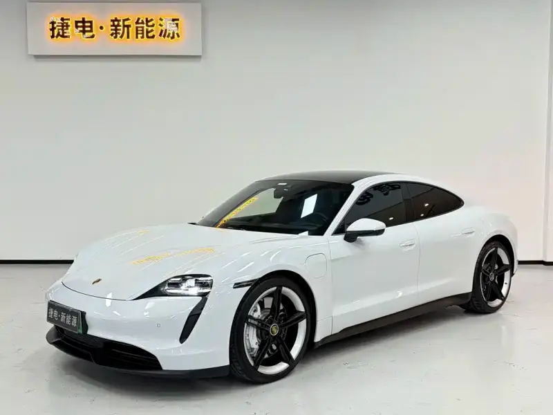 Porsche Taycan, 2021