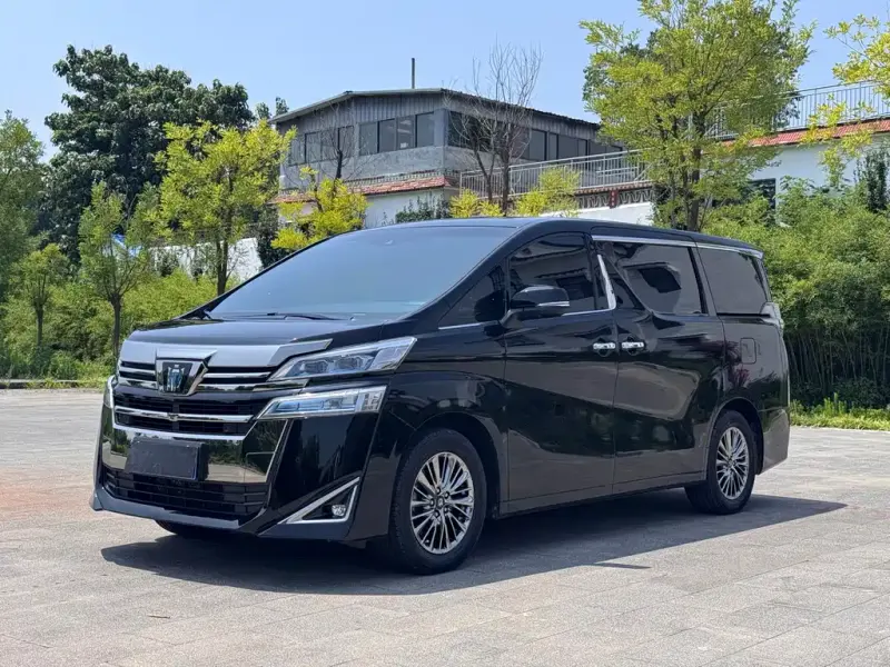 Toyota Vellfire, 2022