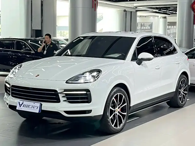Porsche Cayenne, 2022