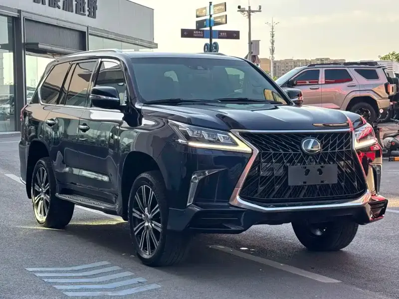 Lexus LX, 2019