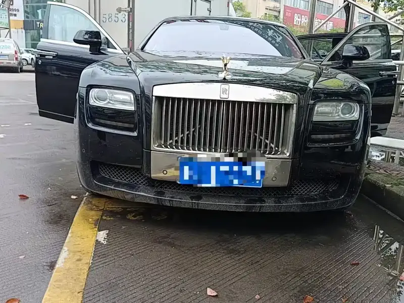 Rolls-Royce Ghost, 2012