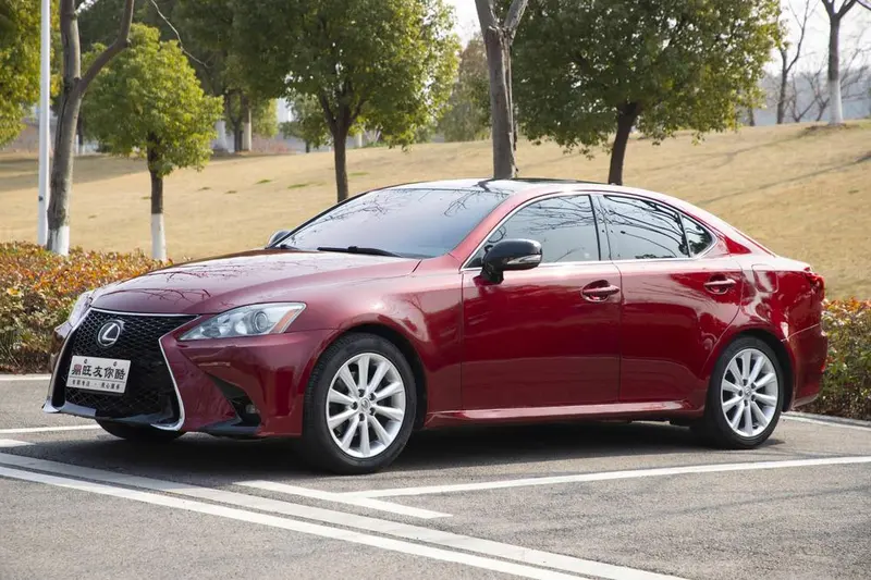 Lexus IS, 2009