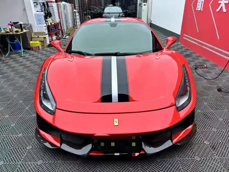 Ferrari 488, 2016