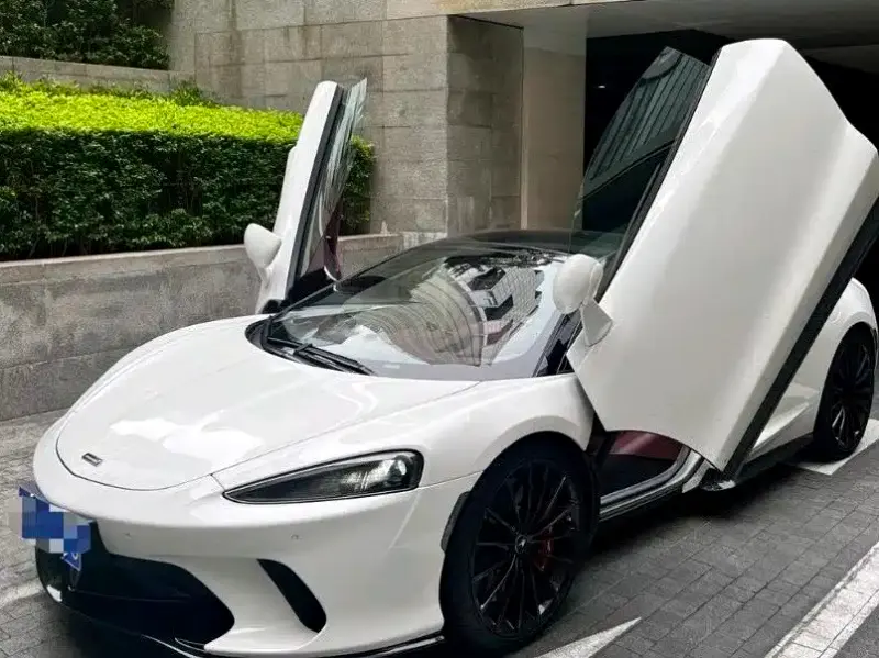 McLaren GT, 2023