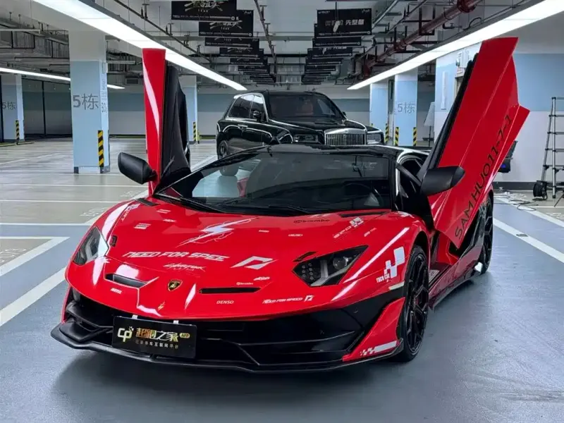 Lamborghini Aventador, 2013