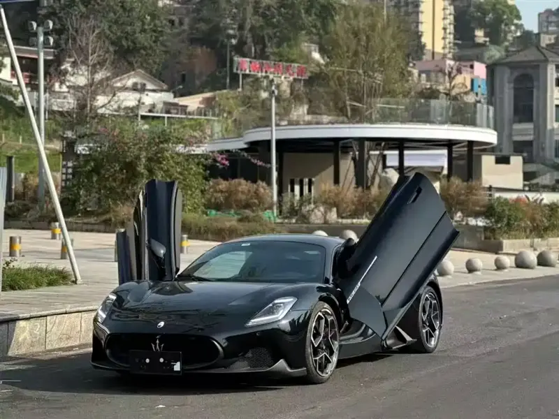 Maserati MC20, 2022