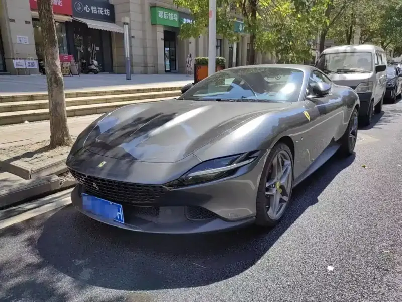 Ferrari Roma, 2021