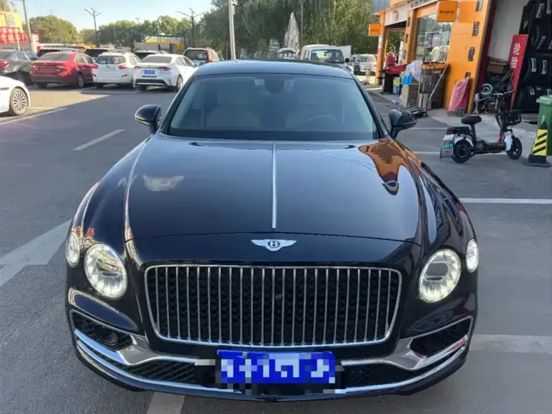 Bentley Flying Spur, 2022