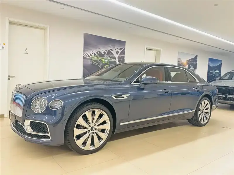 Bentley Flying Spur, 2025