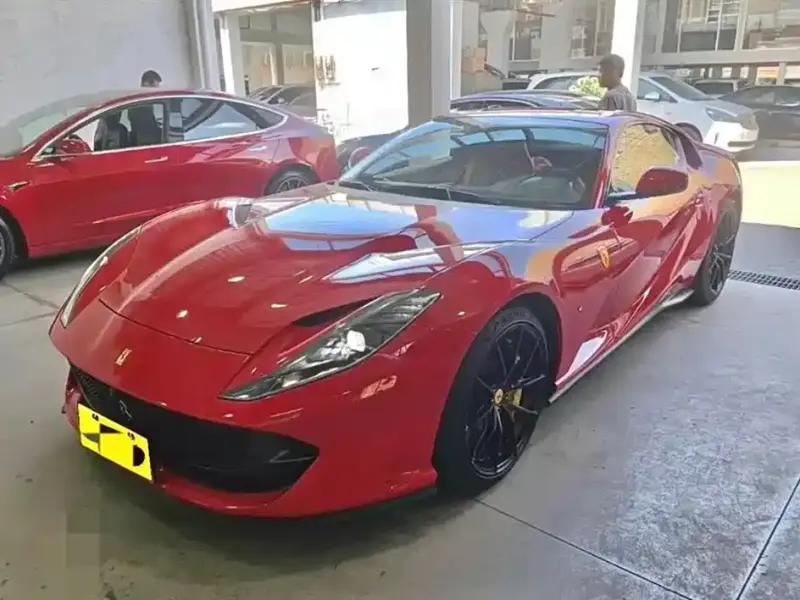 Ferrari 812, 2019