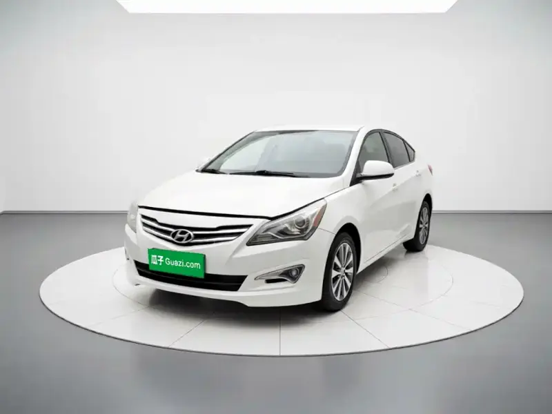 Hyundai Verna, 2015