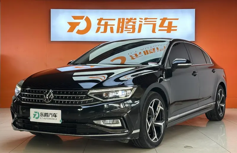 Volkswagen Magotan, 2023