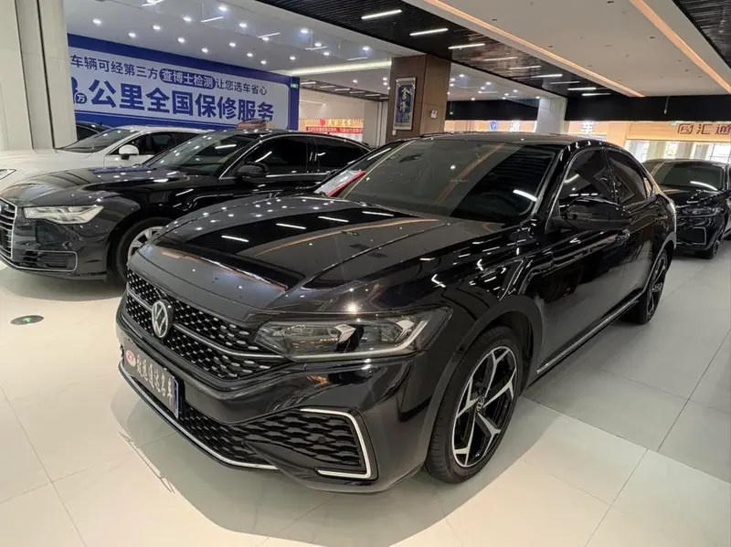 Volkswagen Passat, 2023
