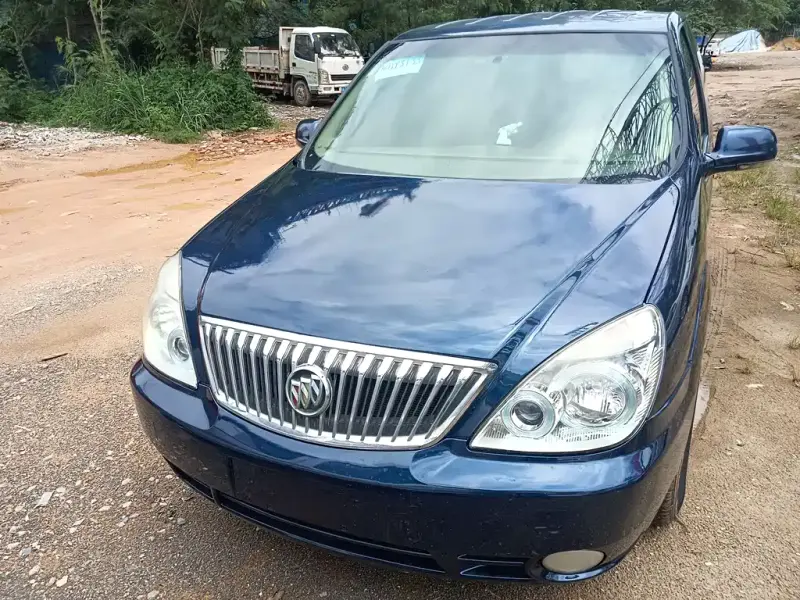Buick GL8, 2012