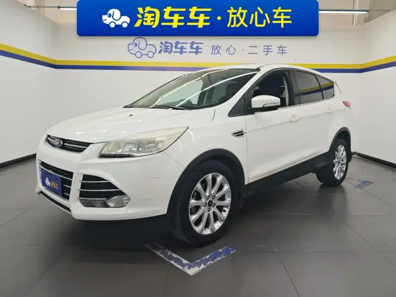 Ford Kuga, 2013