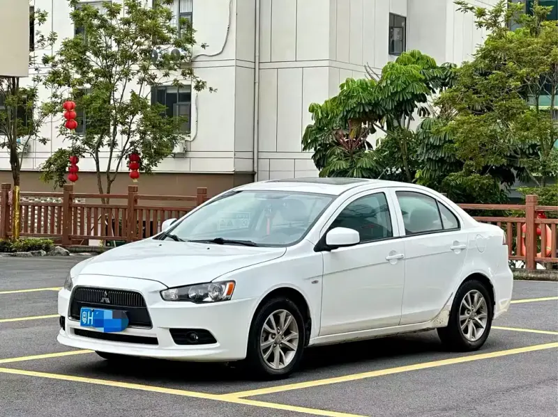 Mitsubishi Lancer EX, 2015