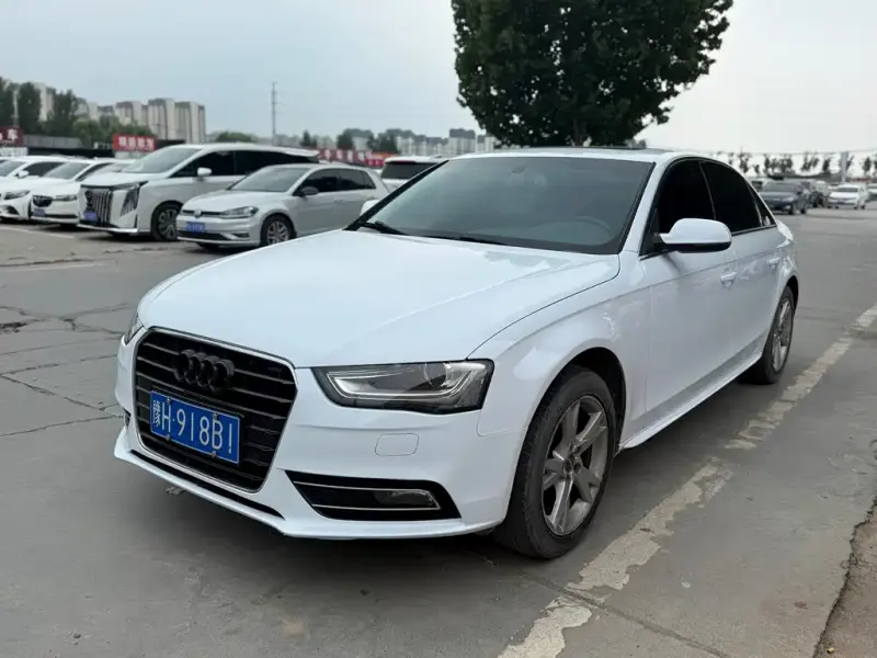 Audi A4L, 2013