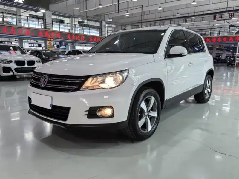 Volkswagen Tiguan, 2012