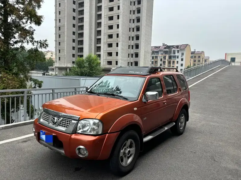 Nissan Paladin, 2009