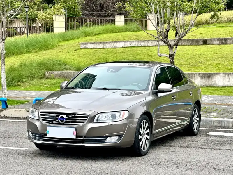 Volvo S80L, 2015