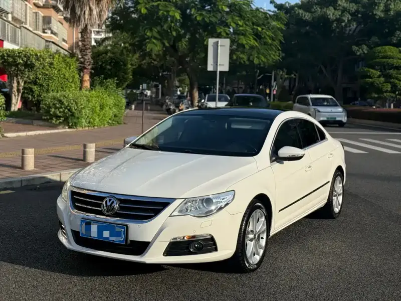 Volkswagen CC, 2011