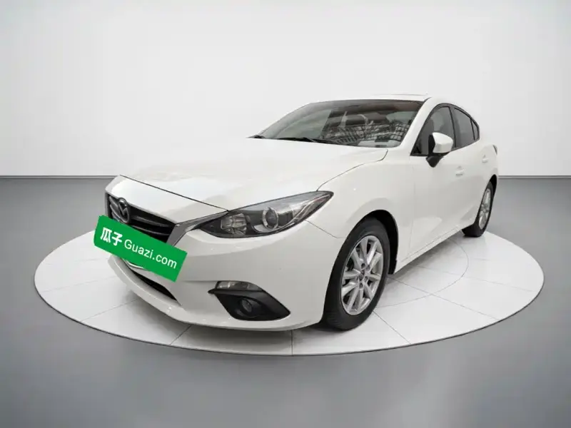 Mazda 3 Axela, 2015
