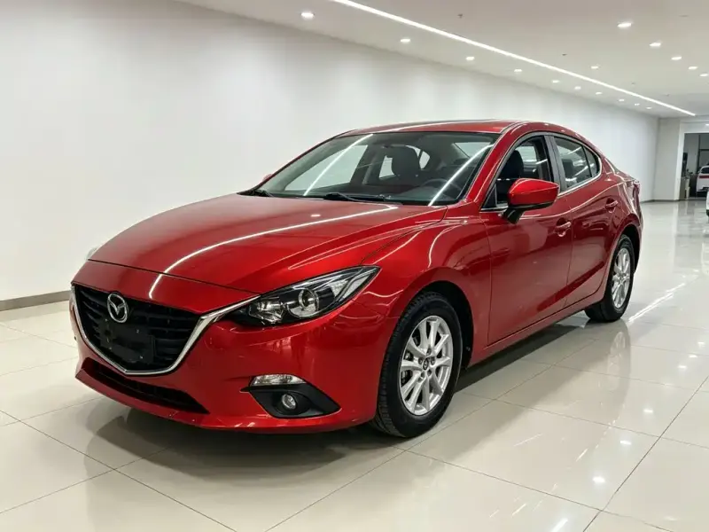 Mazda 3 Axela, 2015