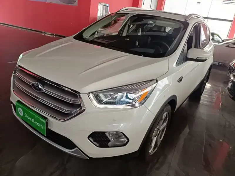 Ford Kuga, 2017