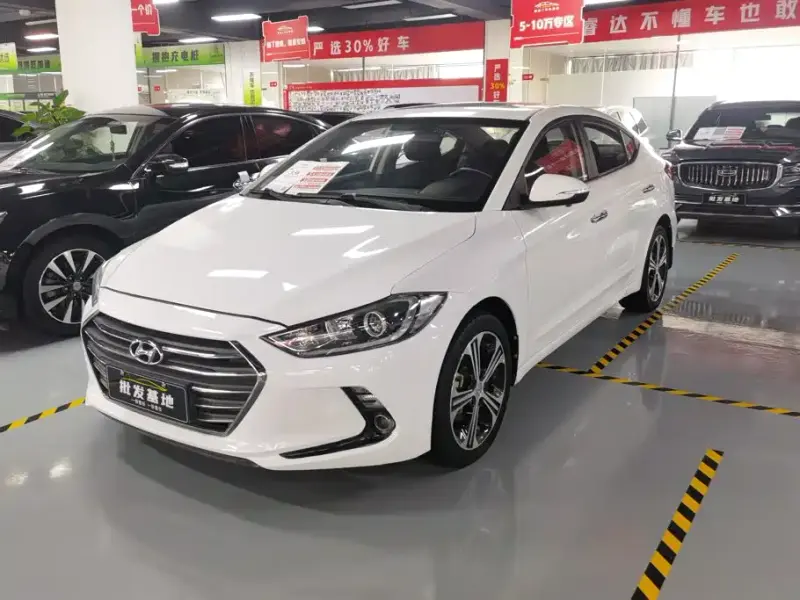 Hyundai Elantra, 2019