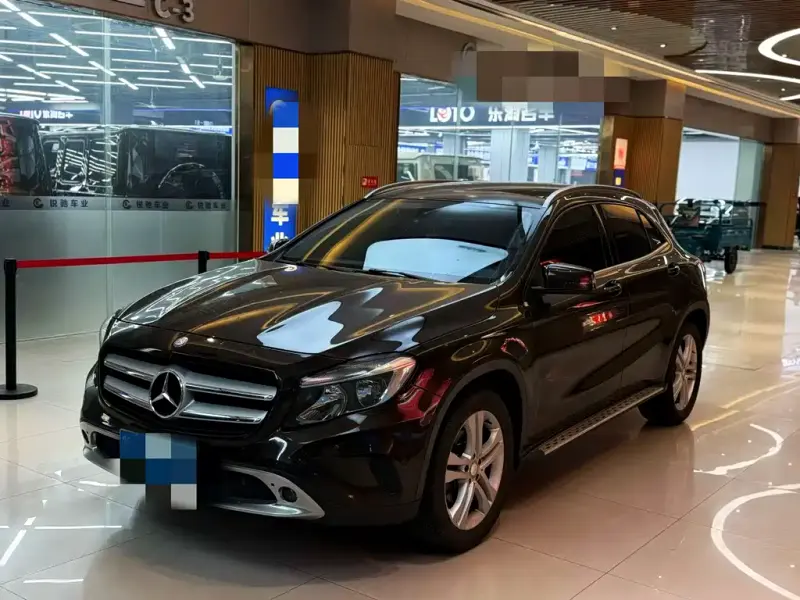 Mercedes-Benz GLA, 2016