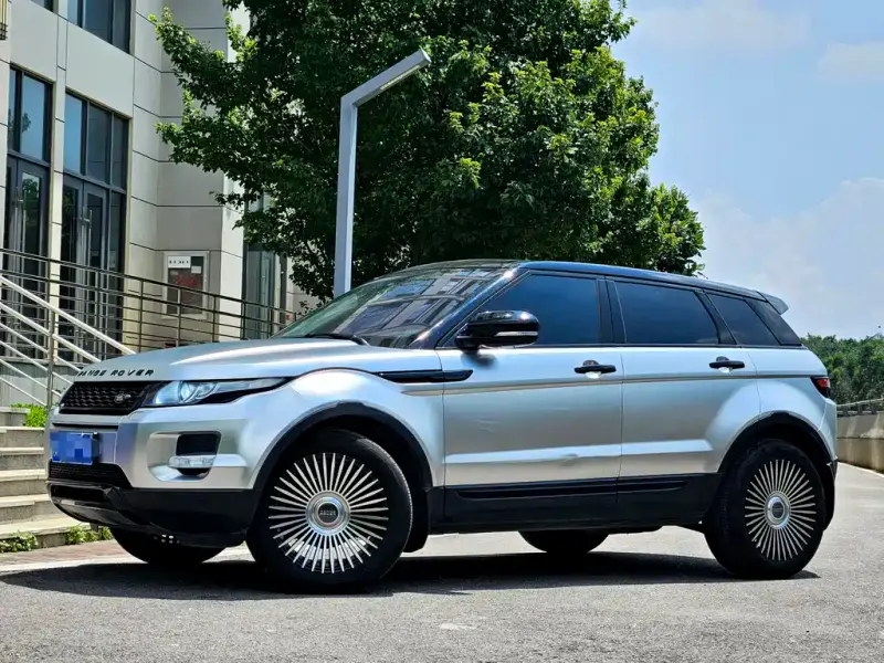 Land Rover Evoque (Import), 2012