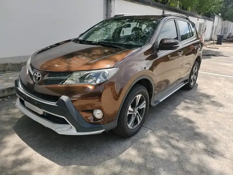 Toyota RAV4, 2015