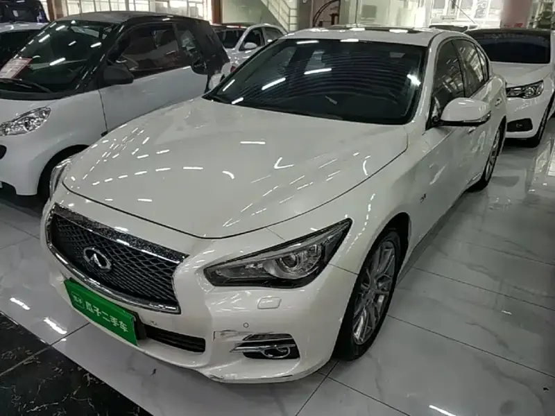 Infiniti Q50L, 2017