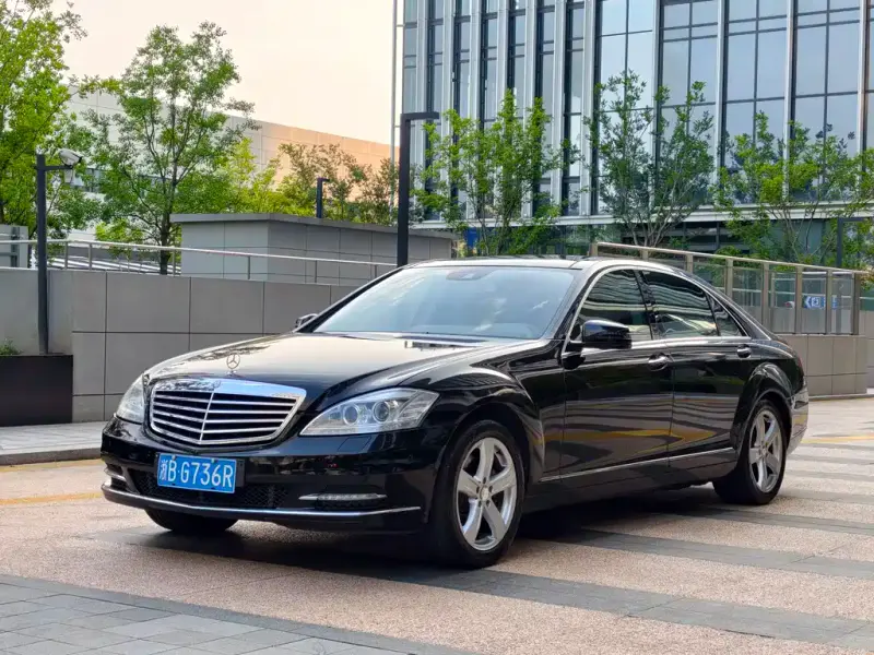 Mercedes-Benz S-Class, 2011