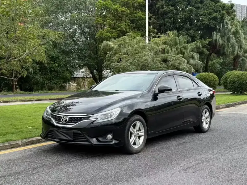 Toyota Reiz, 2015