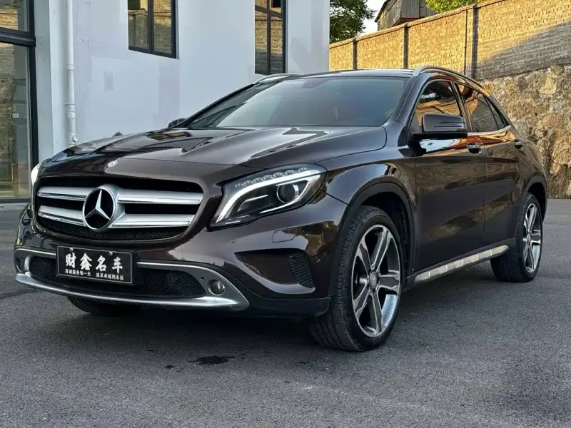 Mercedes-Benz GLA, 2016