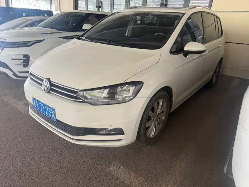 Volkswagen Touran, 2021