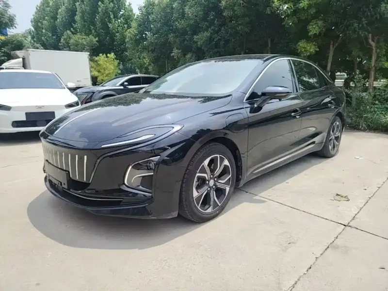 Hongqi E-QM5, 2023