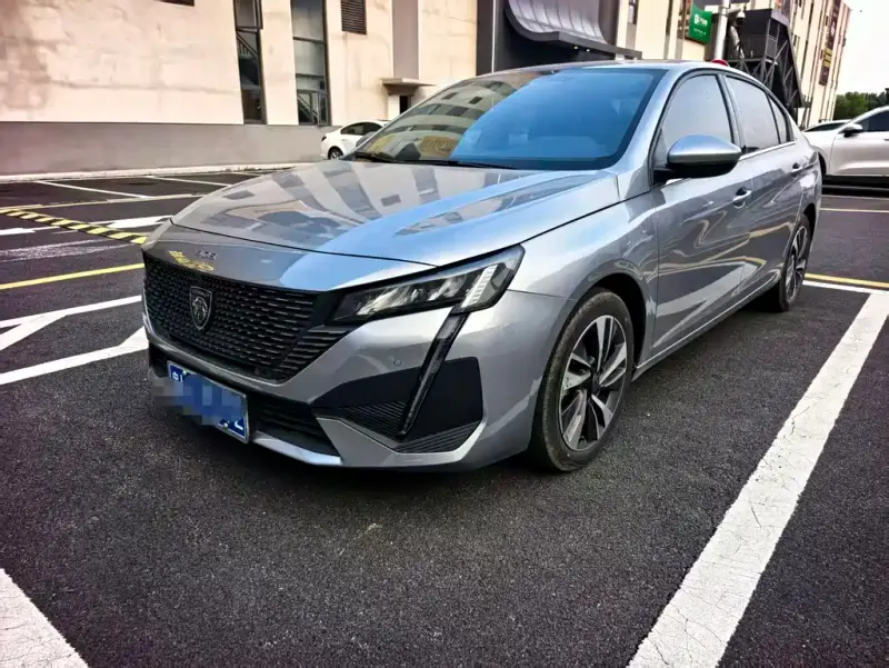 Peugeot 408, 2025