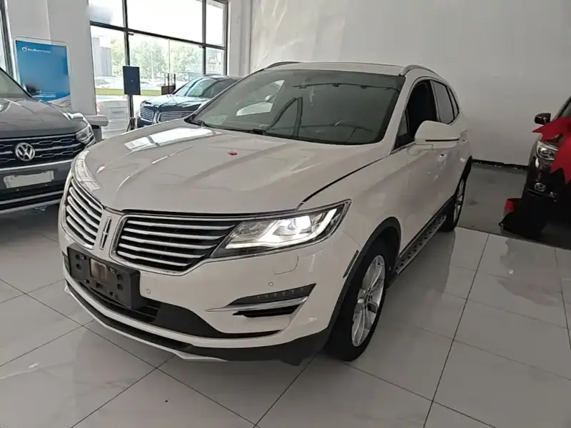 Lincoln MKC, 2017