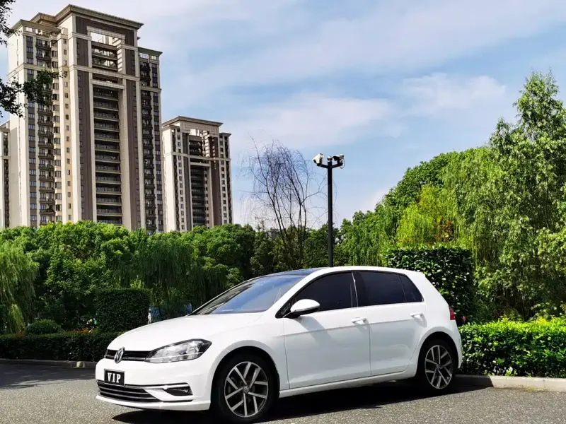 Volkswagen Golf, 2020