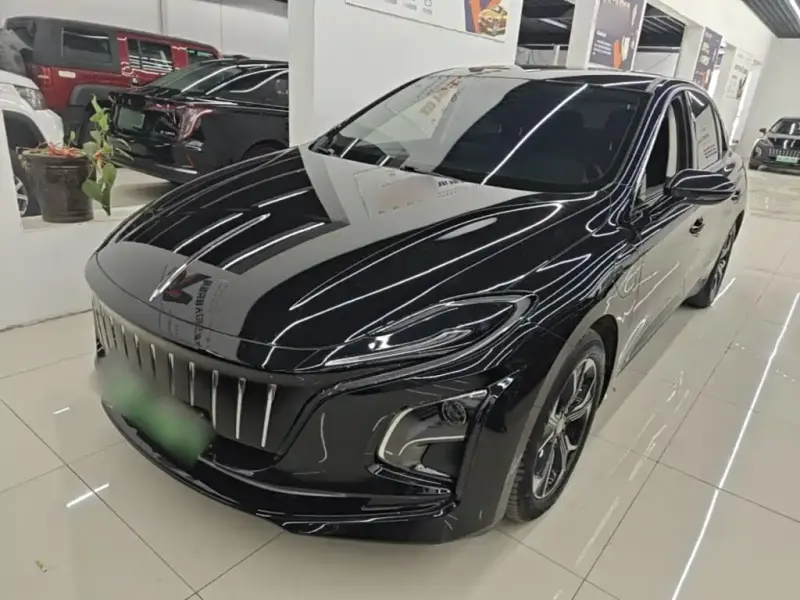 Hongqi E-QM5, 2023
