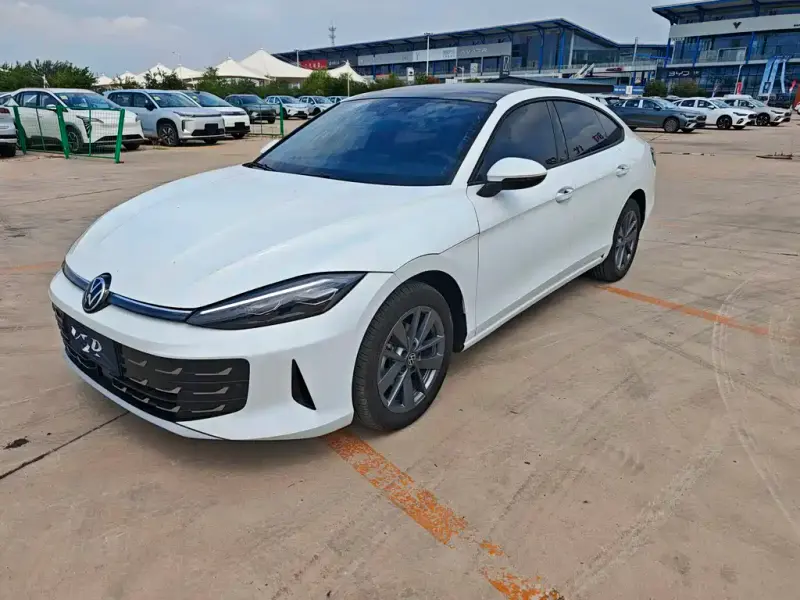 Volkswagen Lamando, 2025