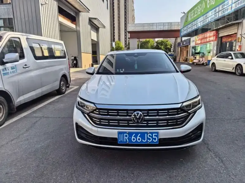 Volkswagen Sagitar, 2023