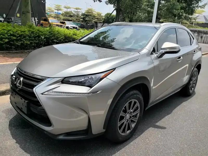 Lexus NX, 2015