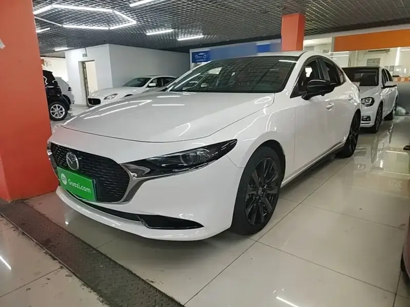 Mazda 3 Axela, 2023