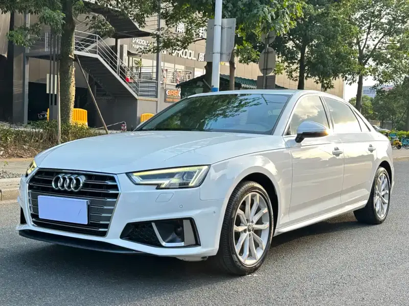 Audi A4L, 2019