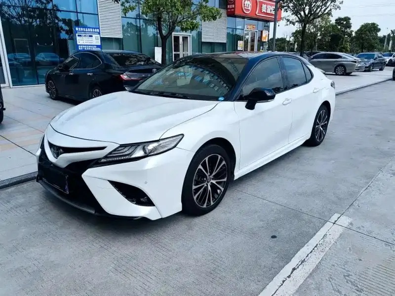 Toyota Camry, 2019